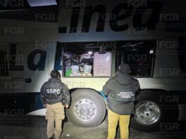 Llevaban 7 granadas y mil 700 cartuchos en autobús de pasajeros