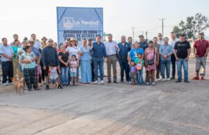 COMIENZAN LABORES DE REHABILITACIÓN EN EL ACCESO PRINCIPAL DE VILLAS DE LA LOMA