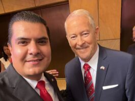 Rigoberto Romero asiste como invitado a celebración de la Independencia de Estados Unidos