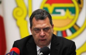 Vinculan a proceso a Ángel Aguirre por caso Ayotzinapa