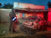 Incendian vehículo y allanan vivienda en Zamora