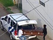 Hallan cadáver dentro de un ataúd abandonado en Uruapan