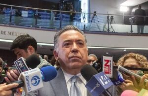 El senador Enrique Inzunza saldrá de Morena tras las acusaciones de EU