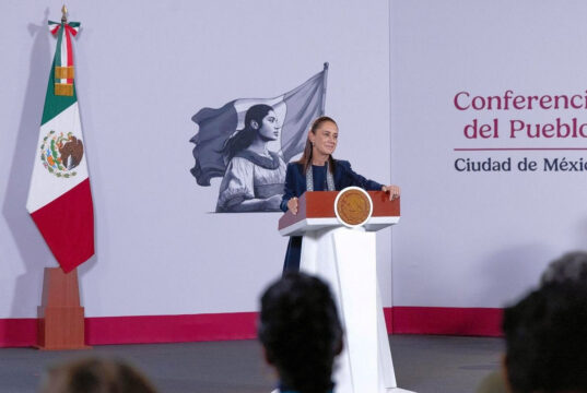 Sheinbaum anuncia restricciones al uso de celulares en escuelas de todo el país