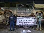 Aseguran armas y vehículos con insignias de grupo delictivo en Zinapécuaro e Indaparapeo