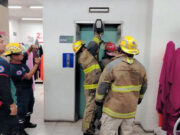 Dos personas quedan atrapadas en elevador de tienda Parisina en Irapuato